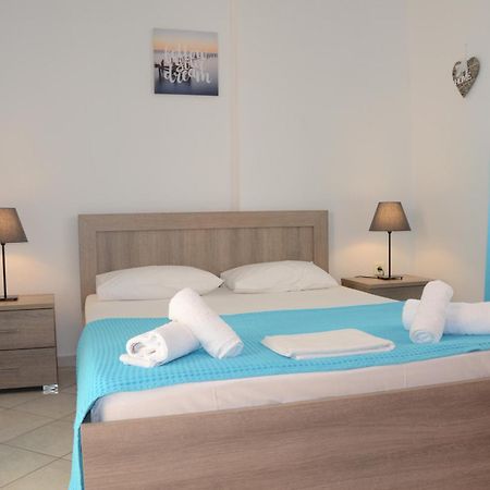 Roses Rt Apartments Skioni II Nea Skioni Luaran gambar